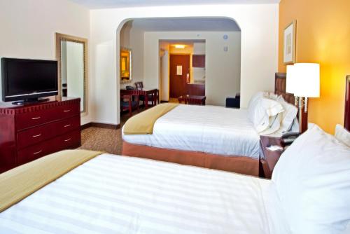 holiday inn express hotel and suites brooksville by ihg