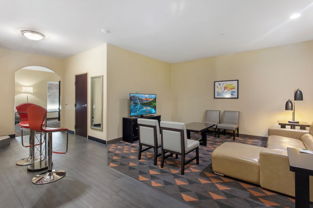holiday inn hotel and suites waco northwest by ihg