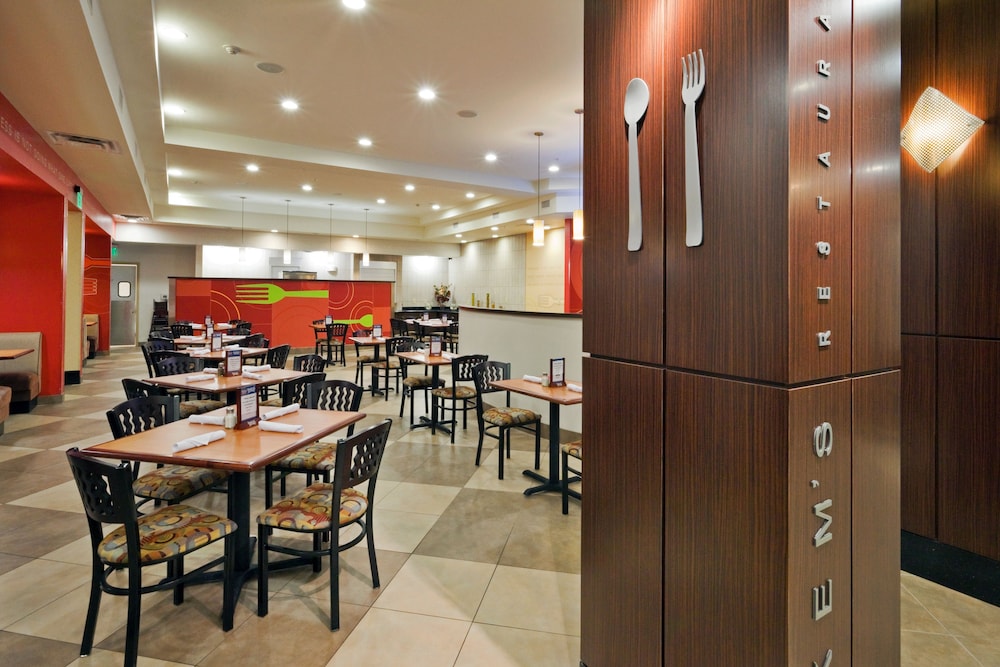 holiday inn hotel and suites waco northwest by ihg