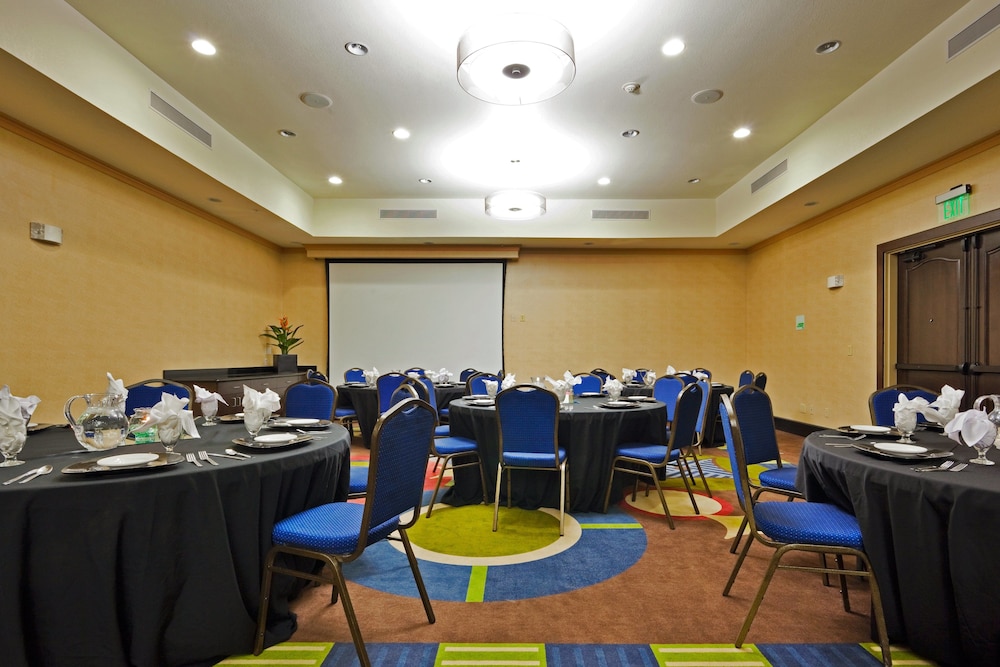 holiday inn hotel and suites waco northwest by ihg
