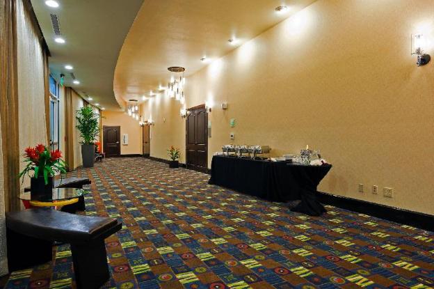 holiday inn hotel and suites waco northwest by ihg