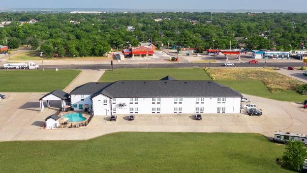 atria hotel and rv mcgregor