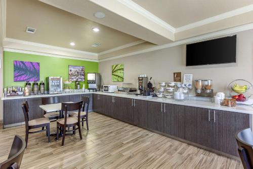 sleep inn and suites hewitt south waco