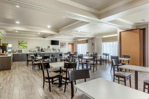 sleep inn and suites hewitt south waco