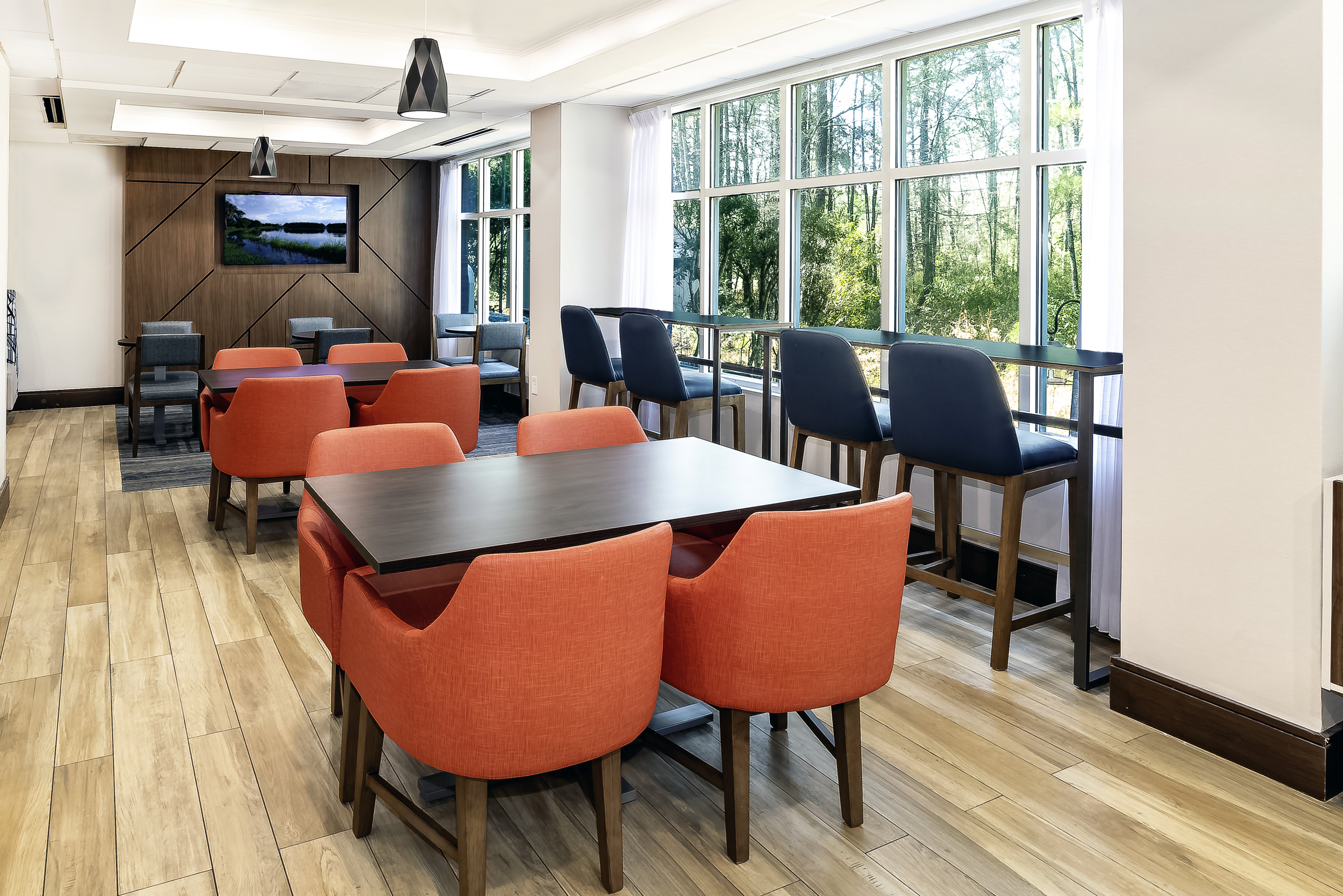 holiday inn exp walterboro by ihg