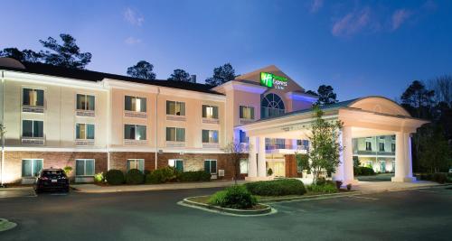 holiday inn exp walterboro by ihg
