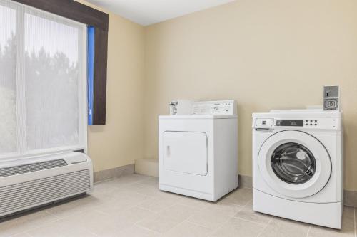 holiday inn express hotel and suites hardeeville hilton head