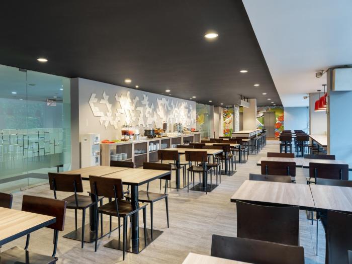 amaris hotel padjajaran bogor