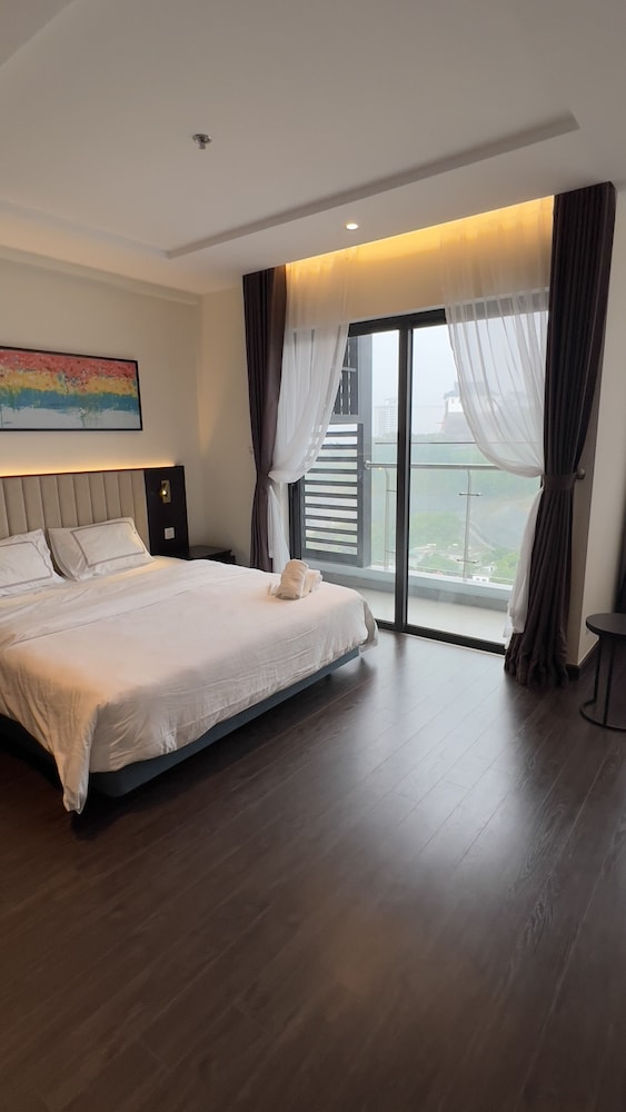 sapphire homestay h long