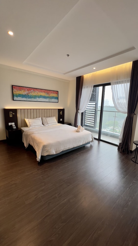 sapphire homestay h long