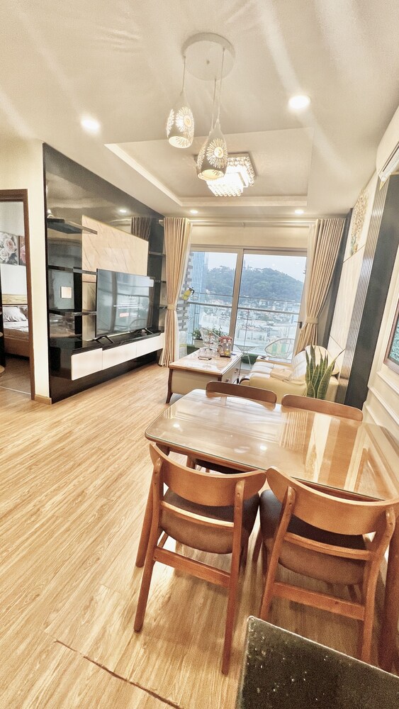 sapphire homestay h long