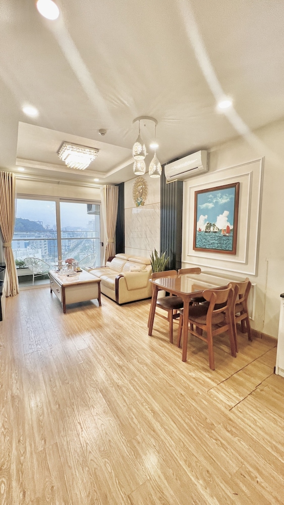 sapphire homestay h long