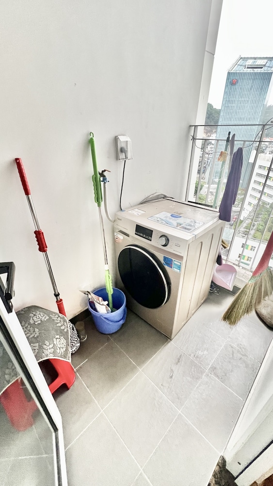 sapphire homestay h long