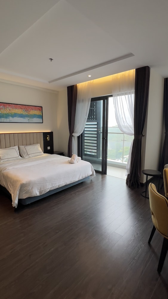 sapphire homestay h long