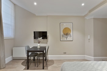 courtfield apartments