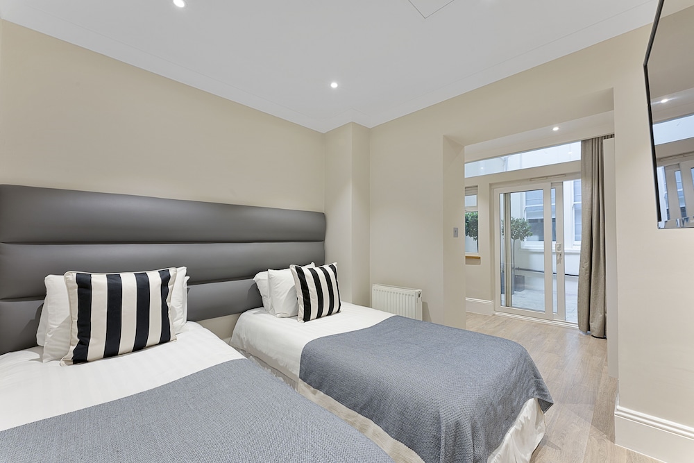 courtfield apartments