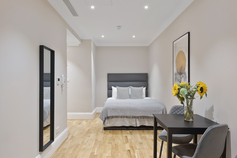 courtfield apartments