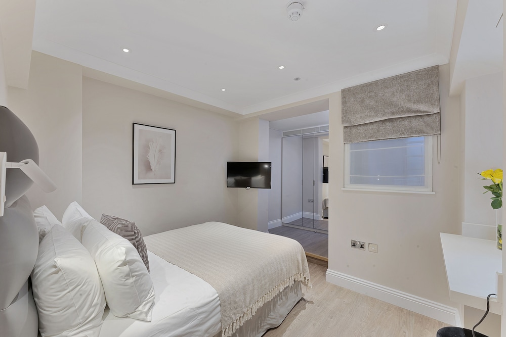 courtfield apartments