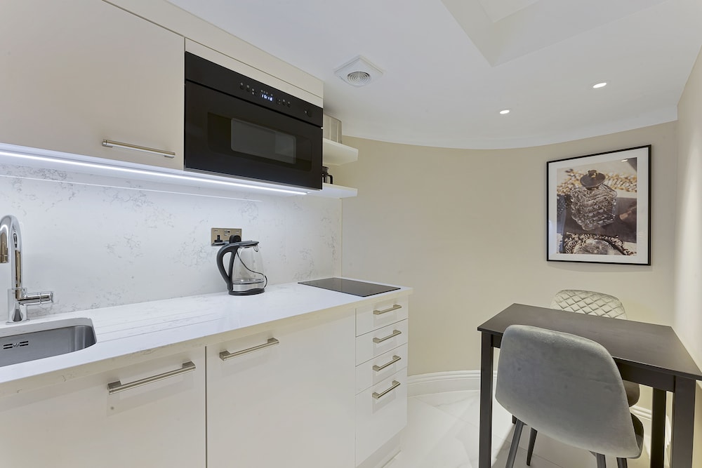 courtfield apartments