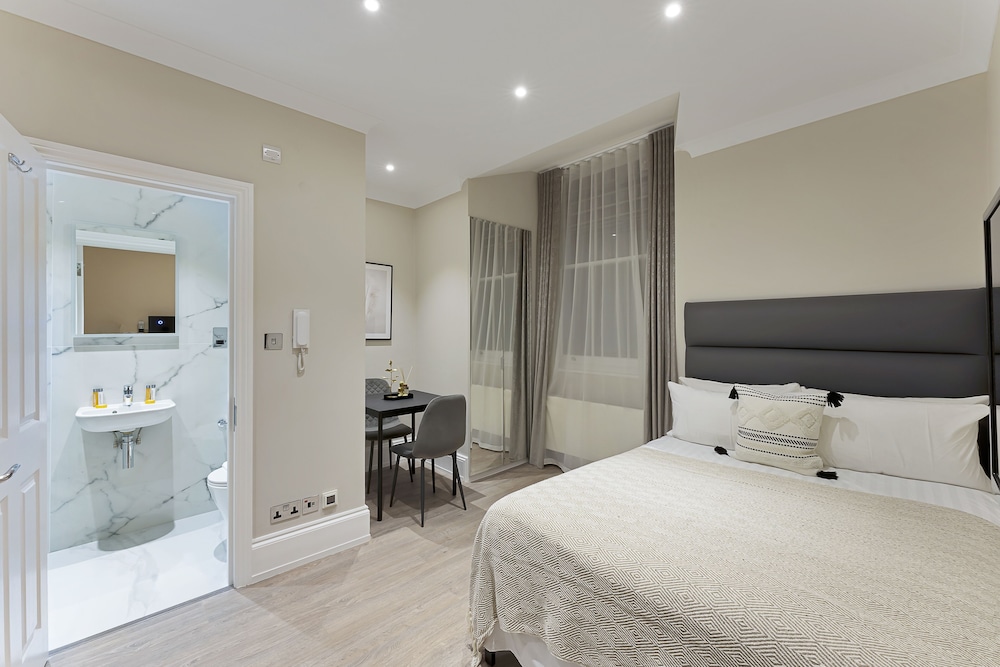 courtfield apartments