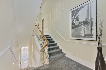 courtfield apartments