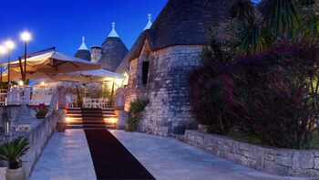 Tenuta Monacelle,Brindisi>>Bari,4 star