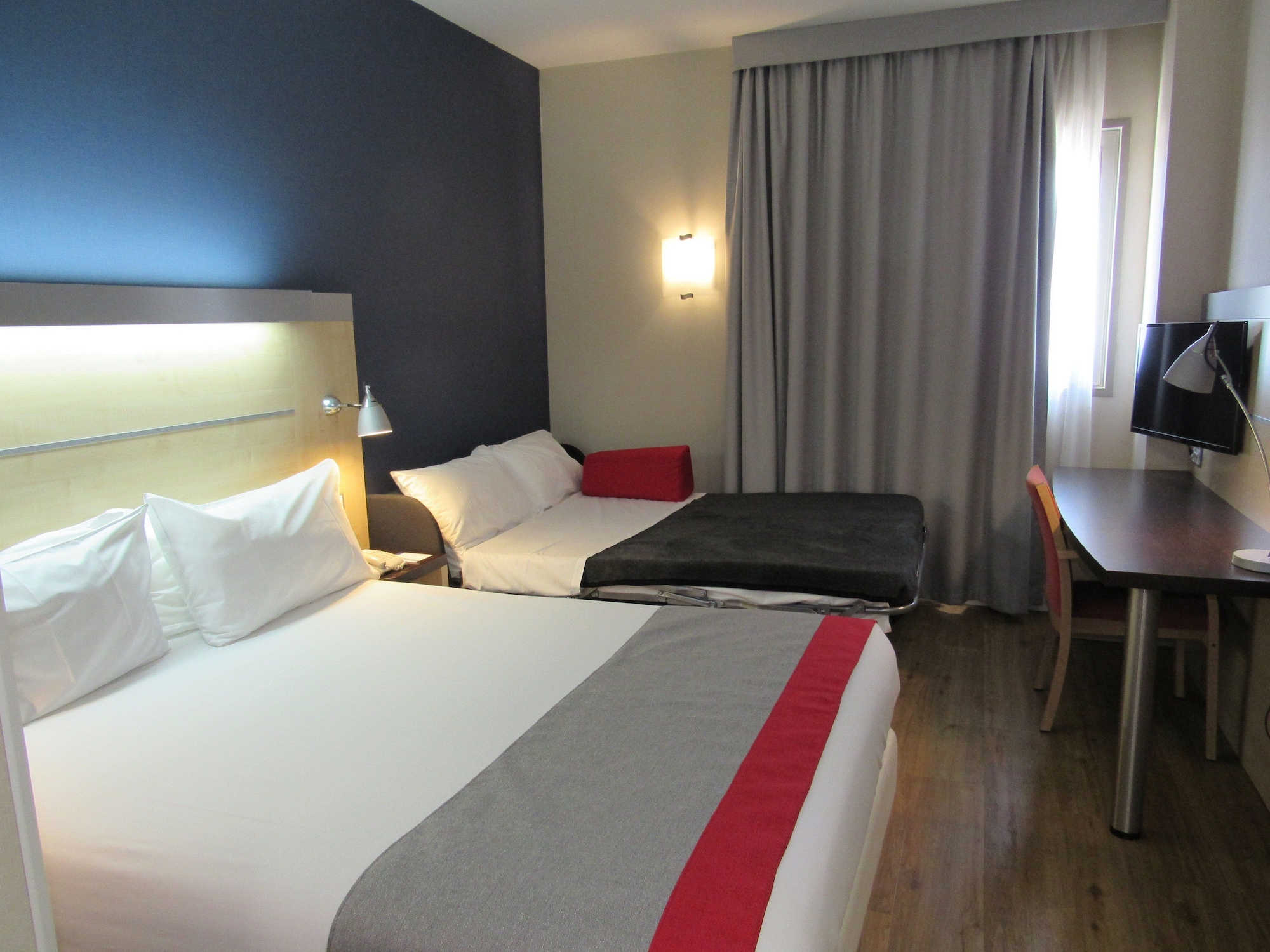 holiday inn express madrid alcorcon