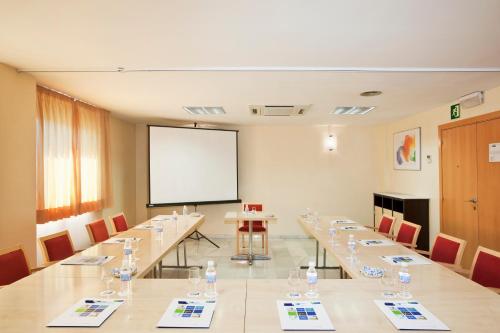 holiday inn express madrid alcorcon