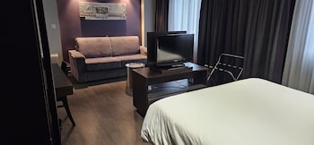 logis hotel com restaurant lardoise