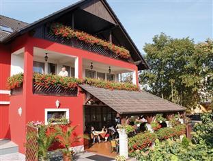 korona pension restaurant