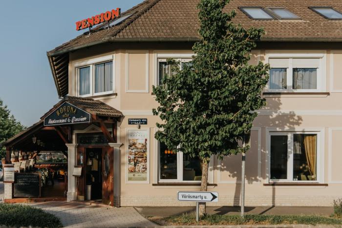 korona pension restaurant