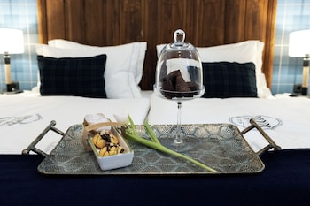 nomad hotel and glamping