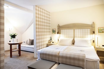 nomad hotel and glamping