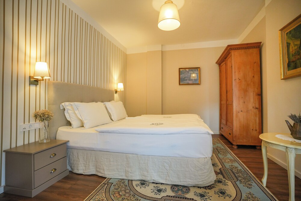 nomad hotel and glamping