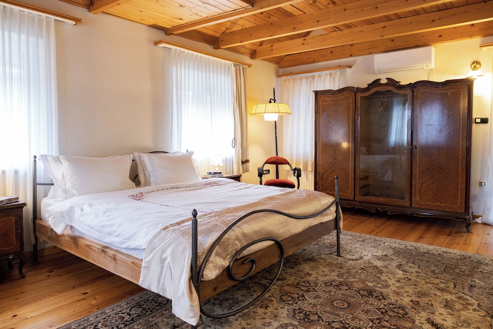 nomad hotel and glamping