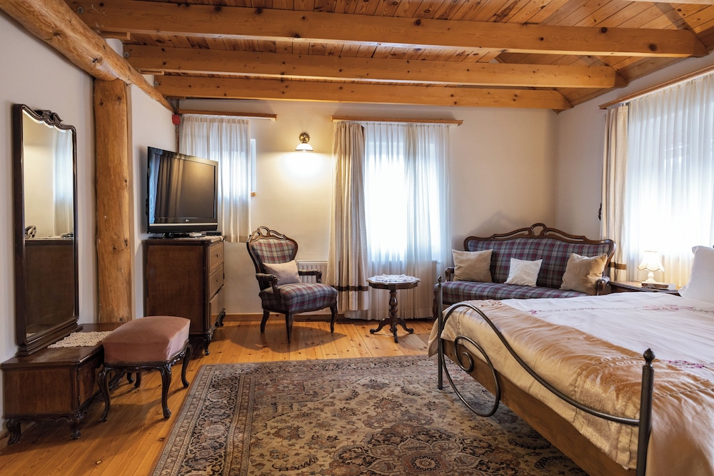 nomad hotel and glamping