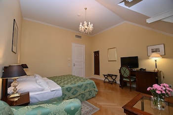 castle hotel grof degenfeld superior