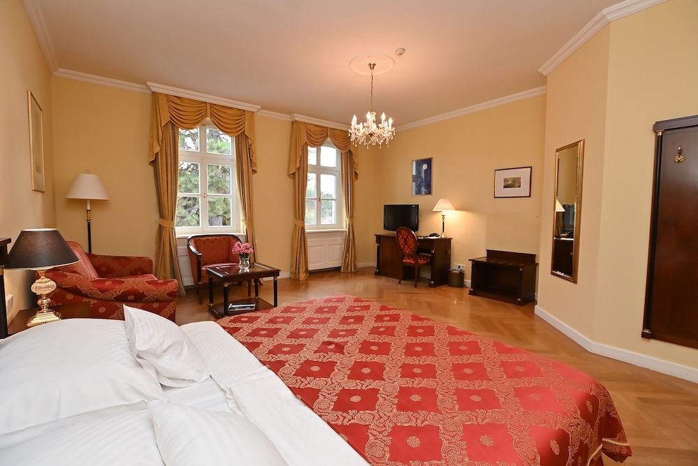 castle hotel grof degenfeld superior