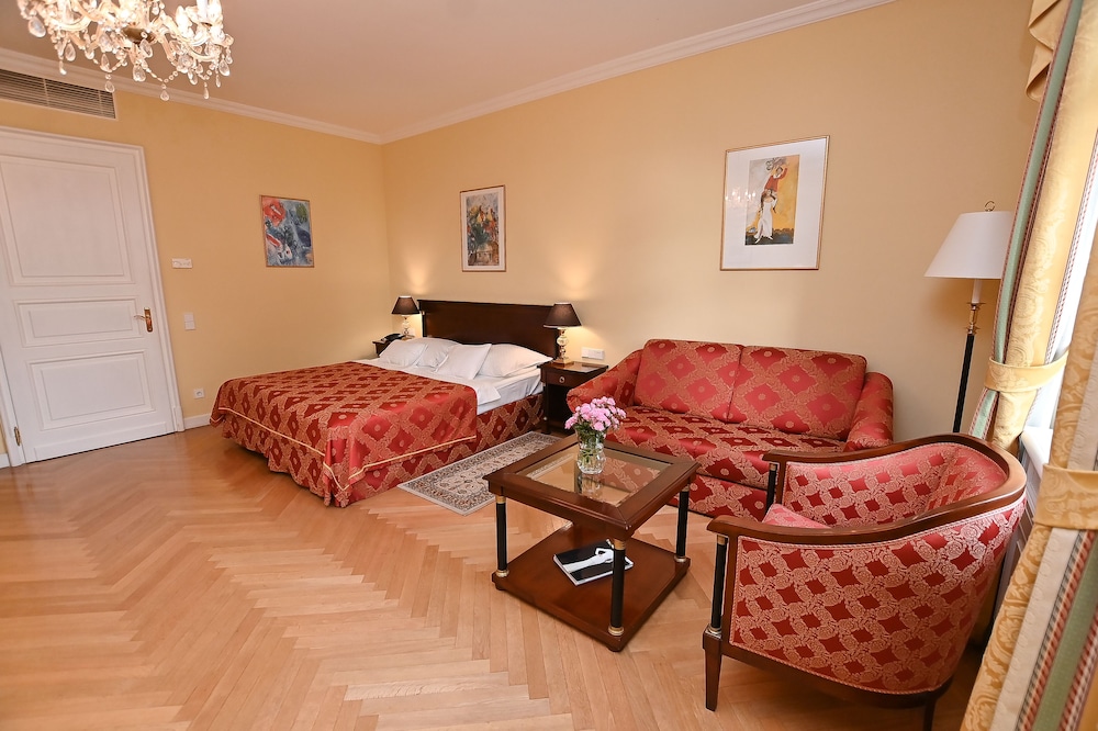 castle hotel grof degenfeld superior