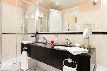 castle hotel grof degenfeld superior