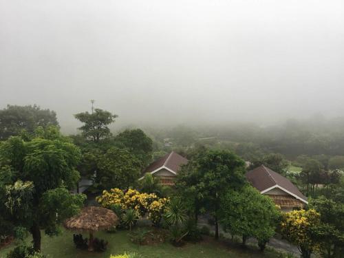 kham resort khao yai