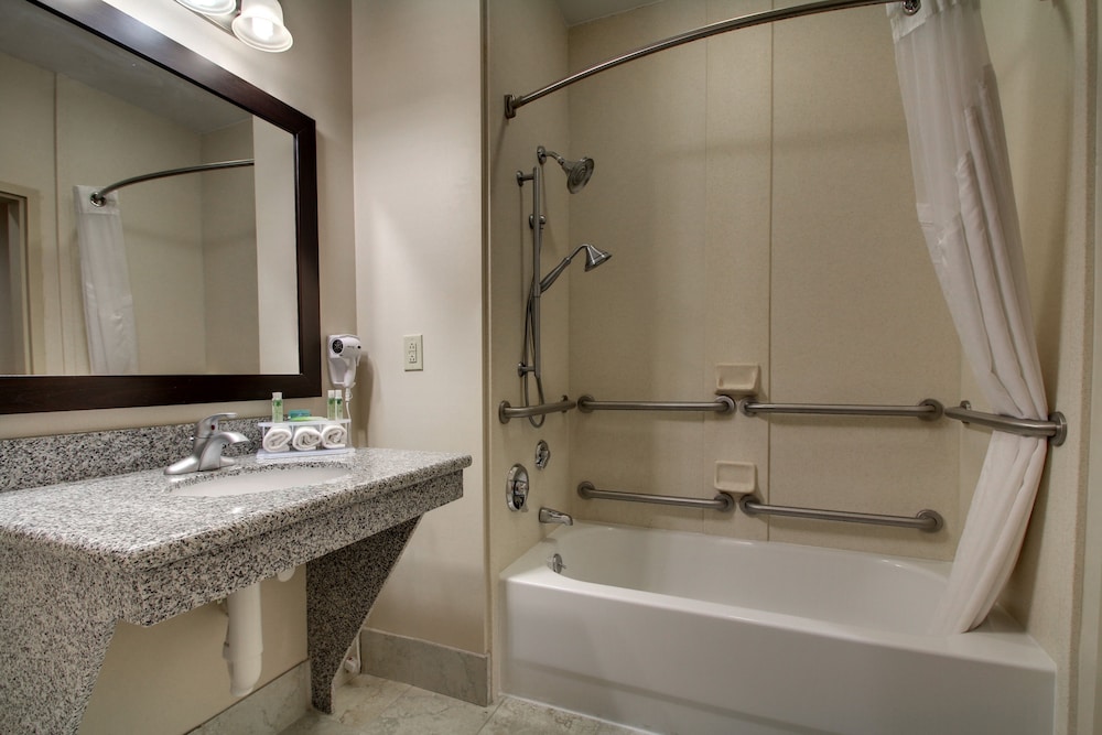 holiday inn express and suites winona north by ihg