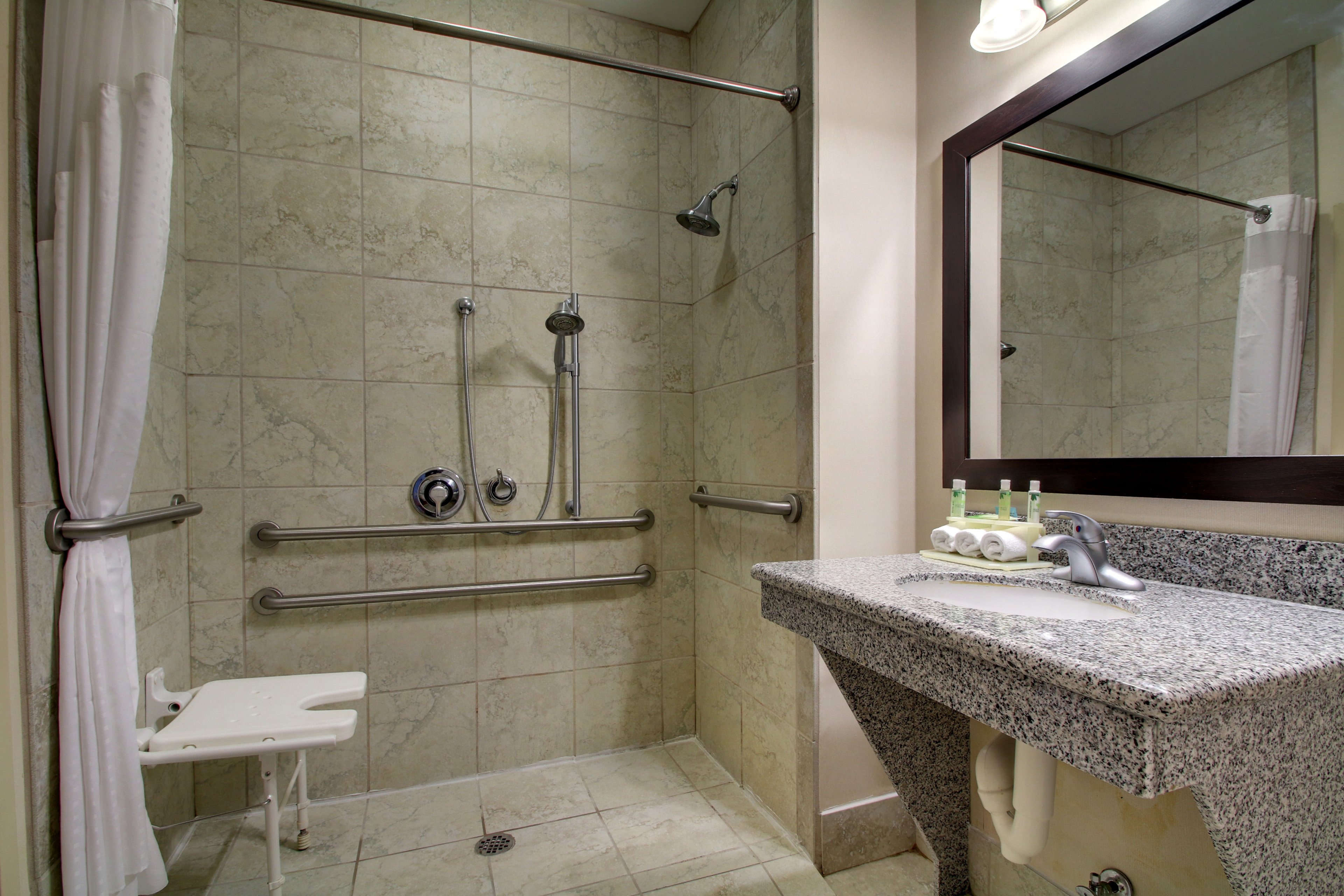 holiday inn express and suites winona north by ihg