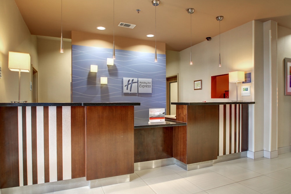 holiday inn express and suites winona north by ihg