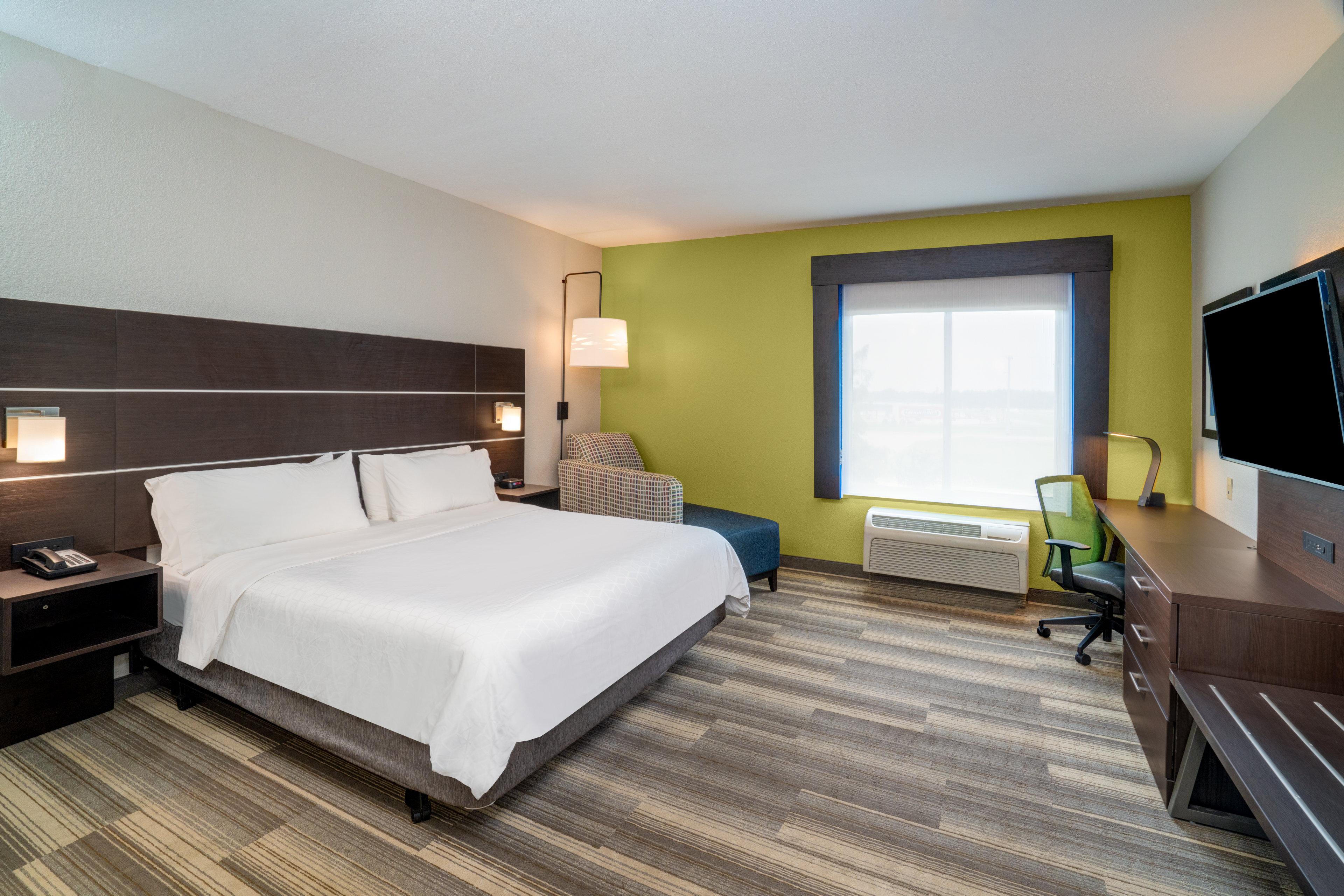 holiday inn express and suites winona north by ihg