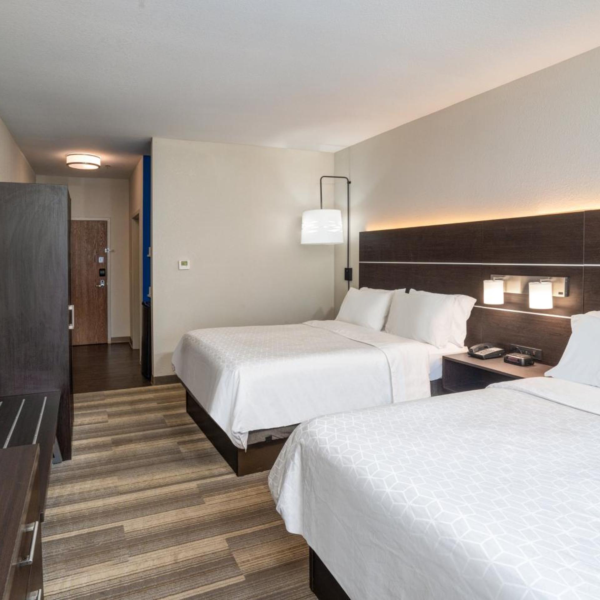 holiday inn express and suites winona north by ihg