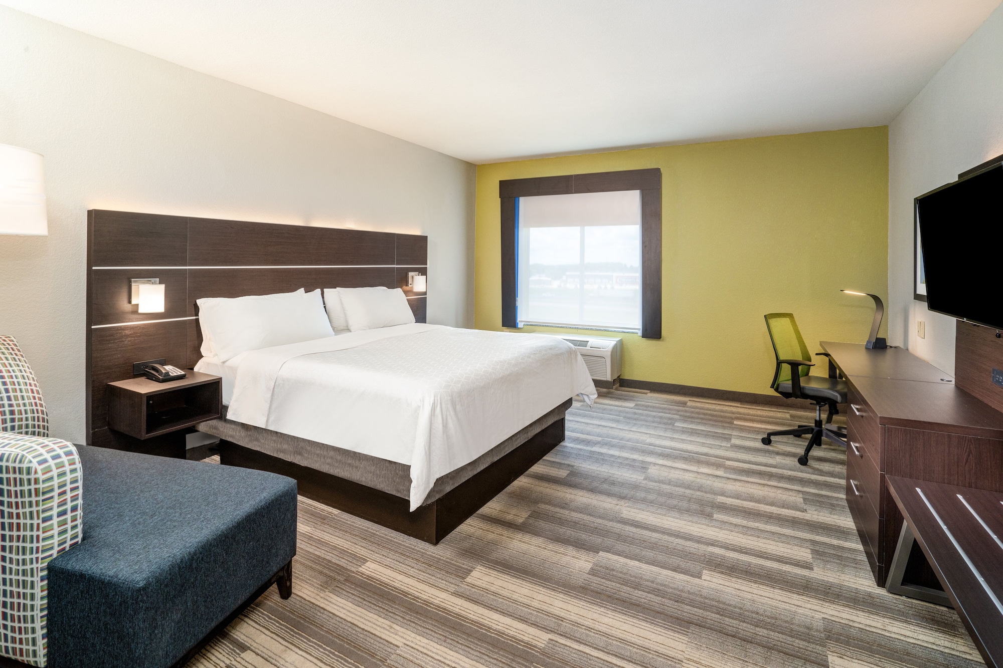 holiday inn express and suites winona north by ihg