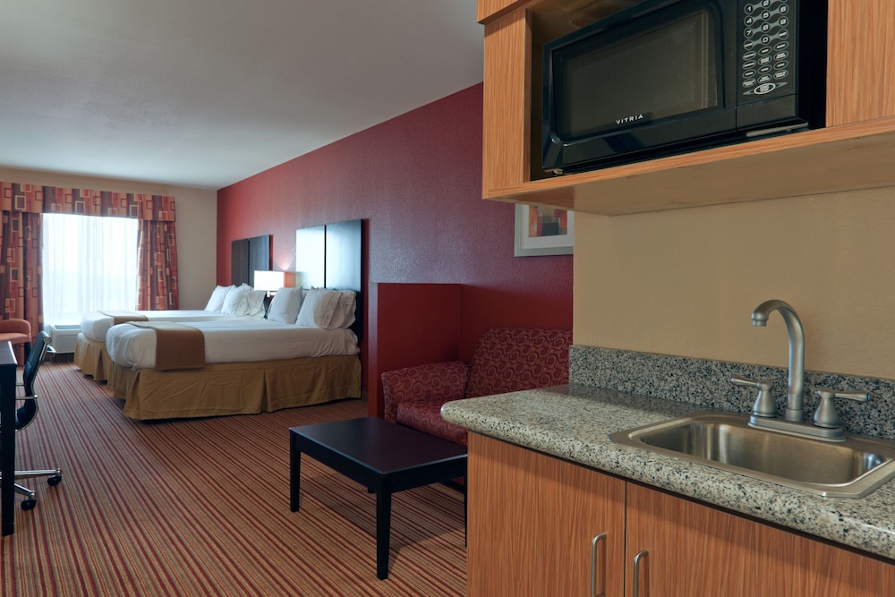 holiday inn express and suites winona north by ihg