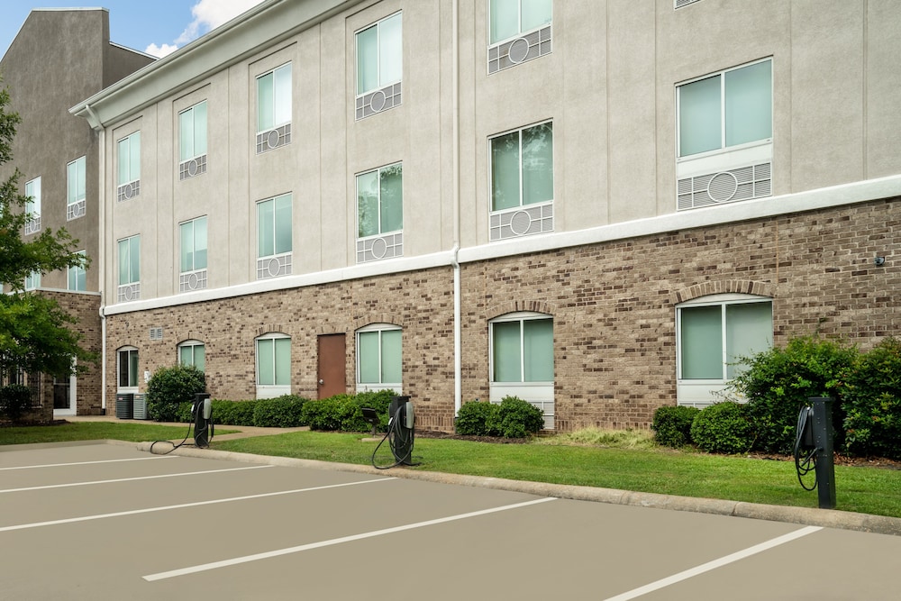 holiday inn express and suites winona north by ihg