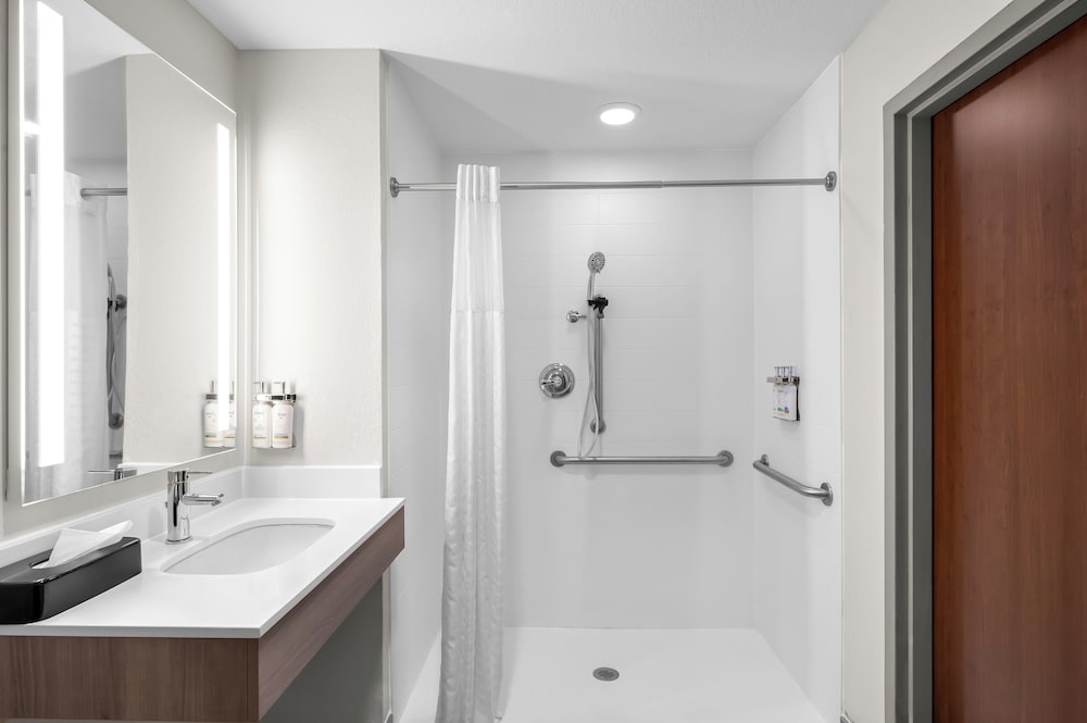 holiday inn express and suites morrilton by ihg